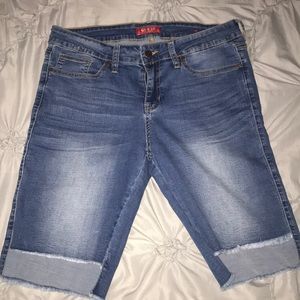 Leila Frayed Bermuda shorts